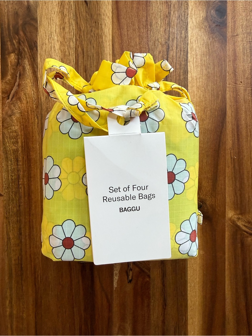 BAGGU Yellow Floral Reusable Bag Set - White & Red Accents